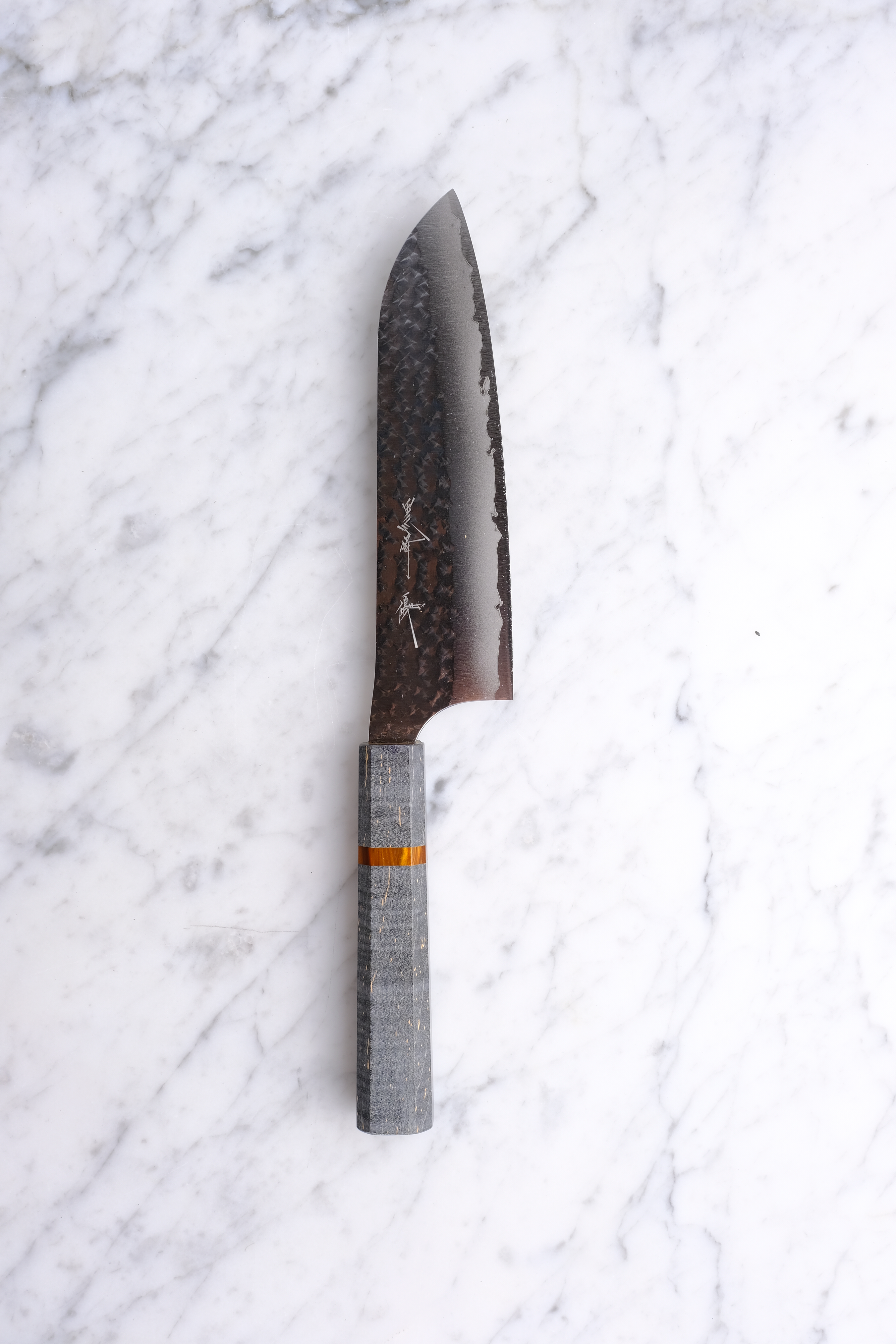 Yu Kurosaki Kokusen Ryu Aogami Super Grey Acrylic – 170mm Santoku