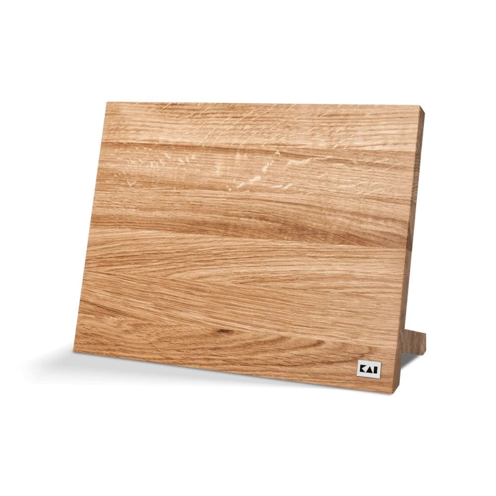 KAI Magnetic knife block in Oak wood