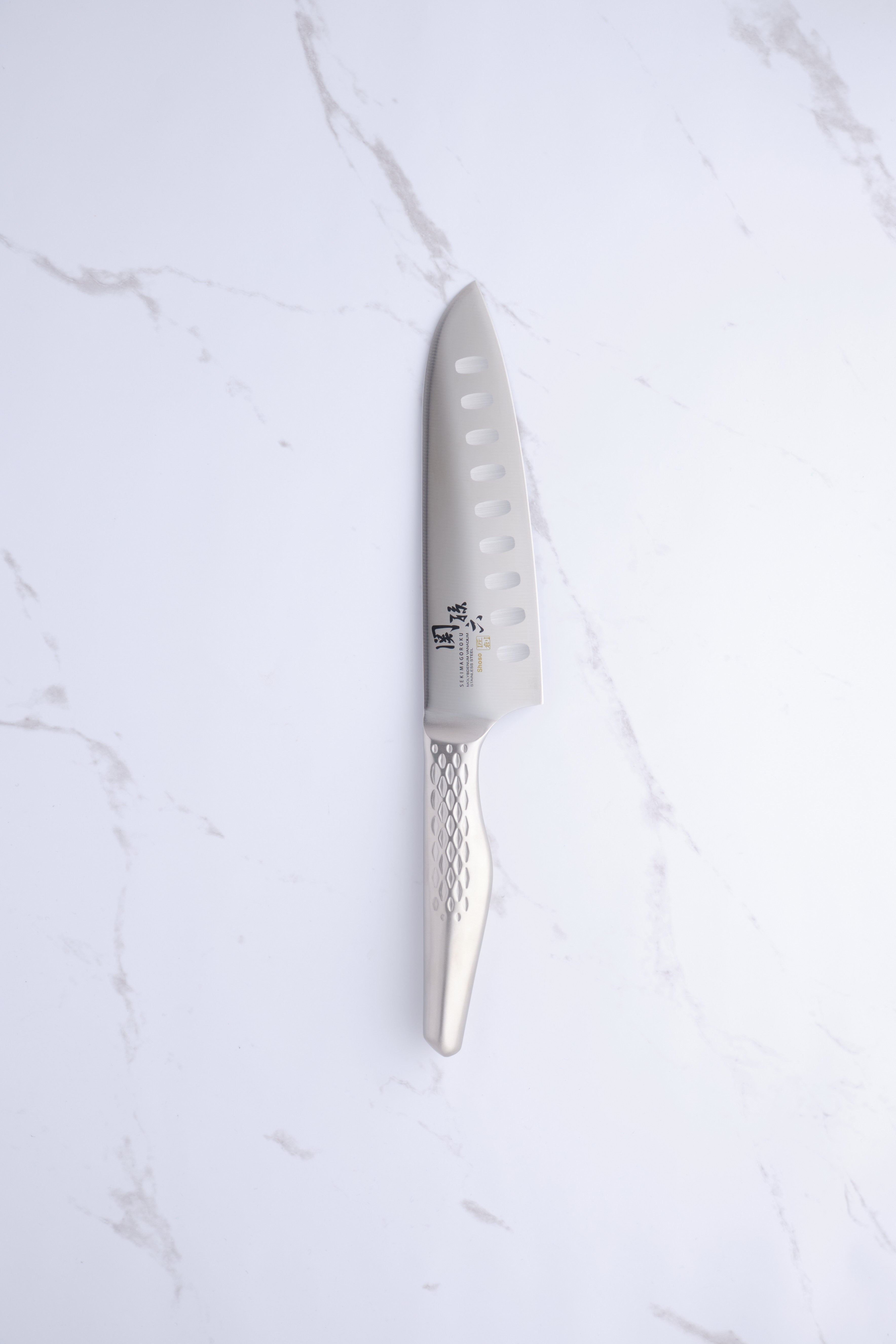 Shoso with a faint sheen – 165 mm Santoku