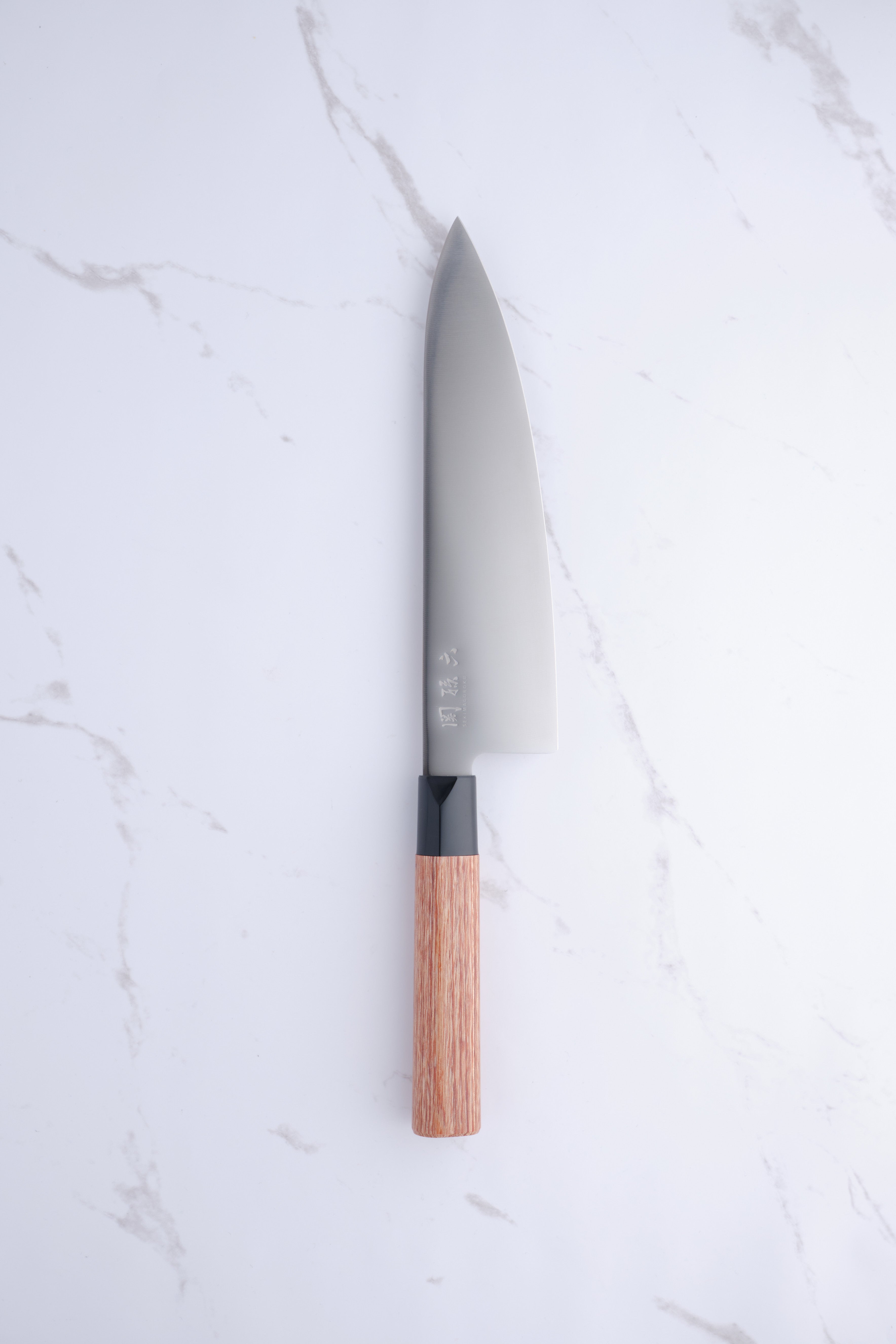 Seki Magoroku Redwood - 200 mm Chef's Knife